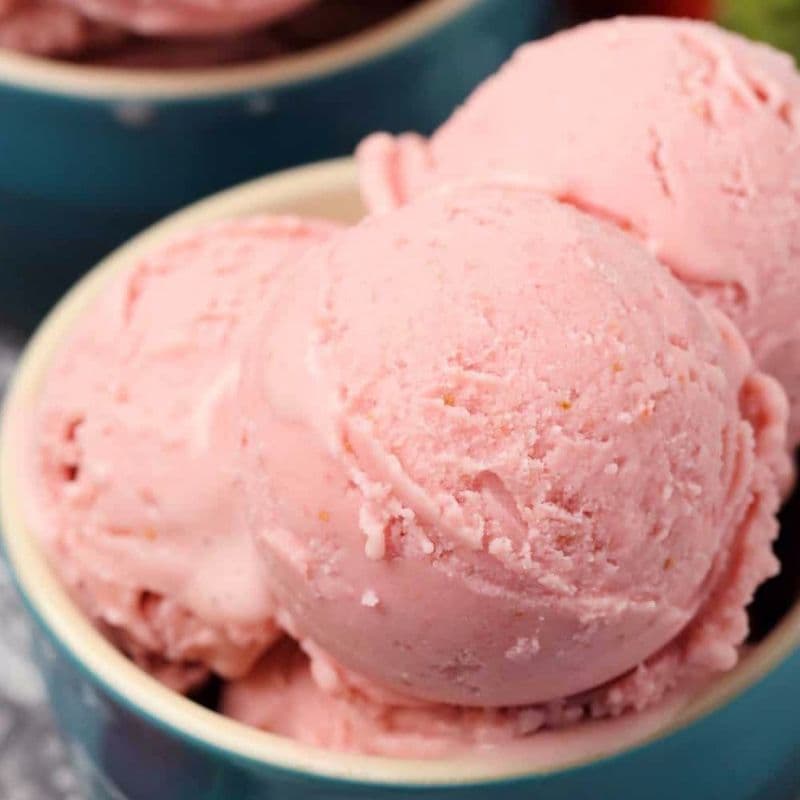 Strawberry Ice Cream Cups